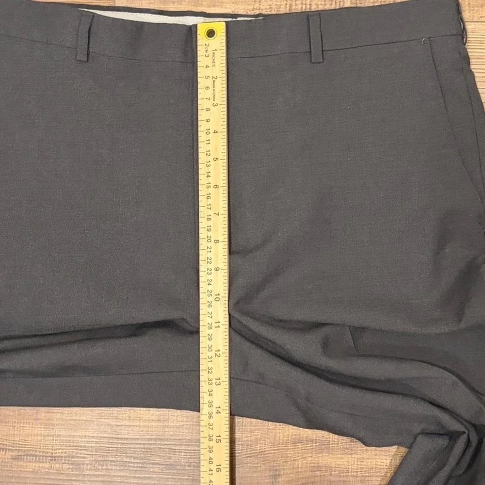 'Levi's Travelers vintage men's straight leg gray dress pants 36x31